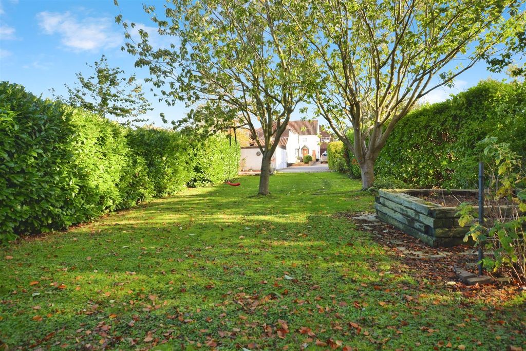 Property photo 2 of 46 Rear