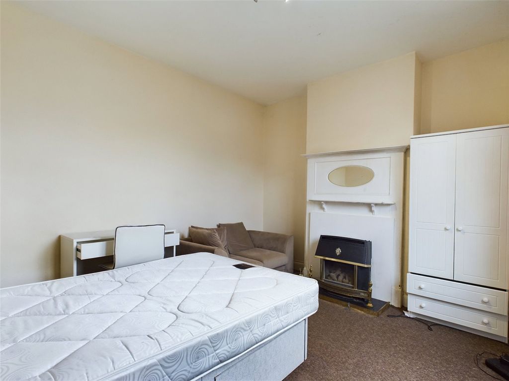 Property photo 3 of 13 Bedroom