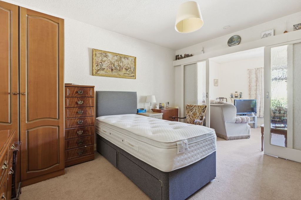 Property photo 3 of 30