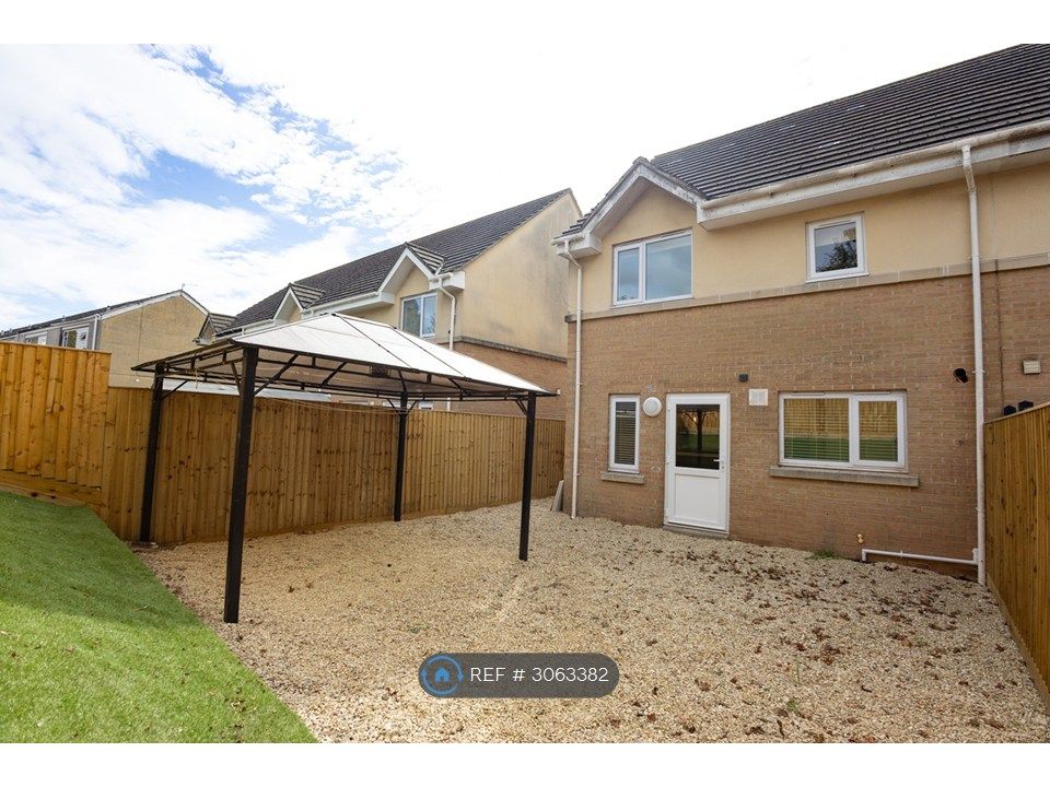 Property photo 2 of 22