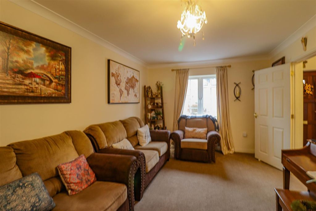 Property photo 3 of 16 Img_1929-1.Jpg