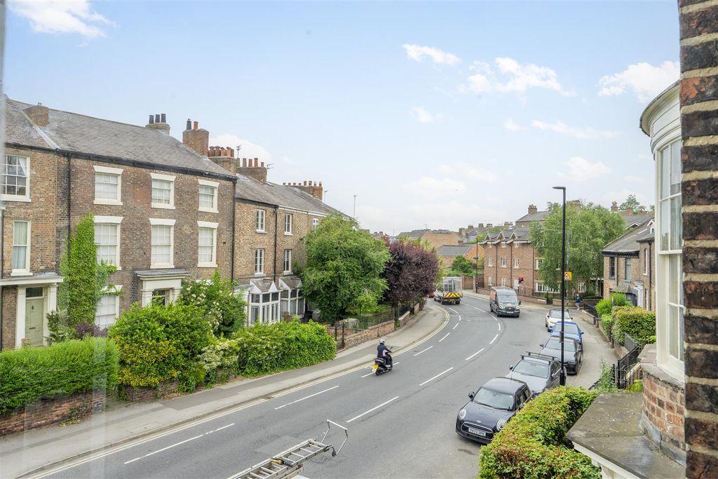 Property photo 2 of 9 67Hr-11.Jpg