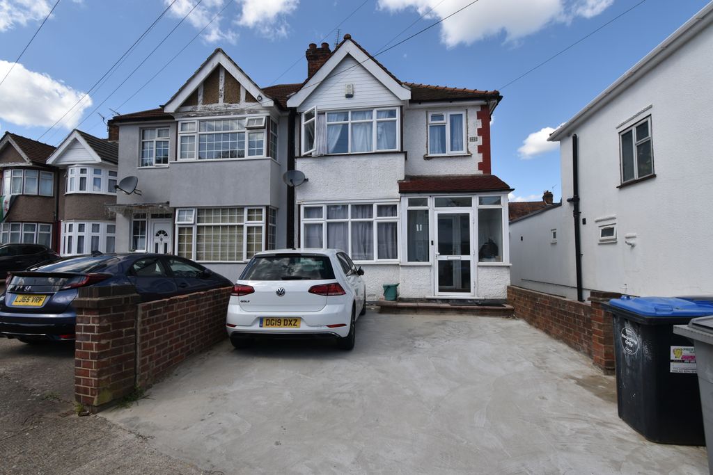 Property photo 1 of 4