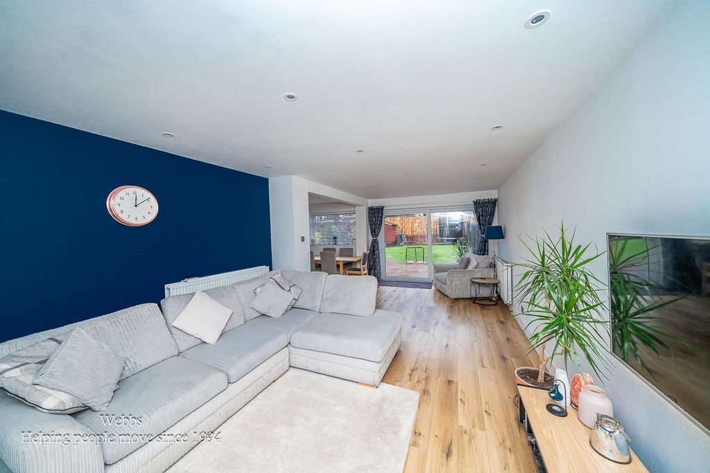 Property photo 3 of 17 Webbs-3.Jpg