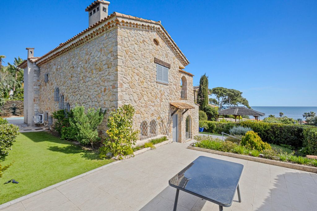 Property photo 2 of 26