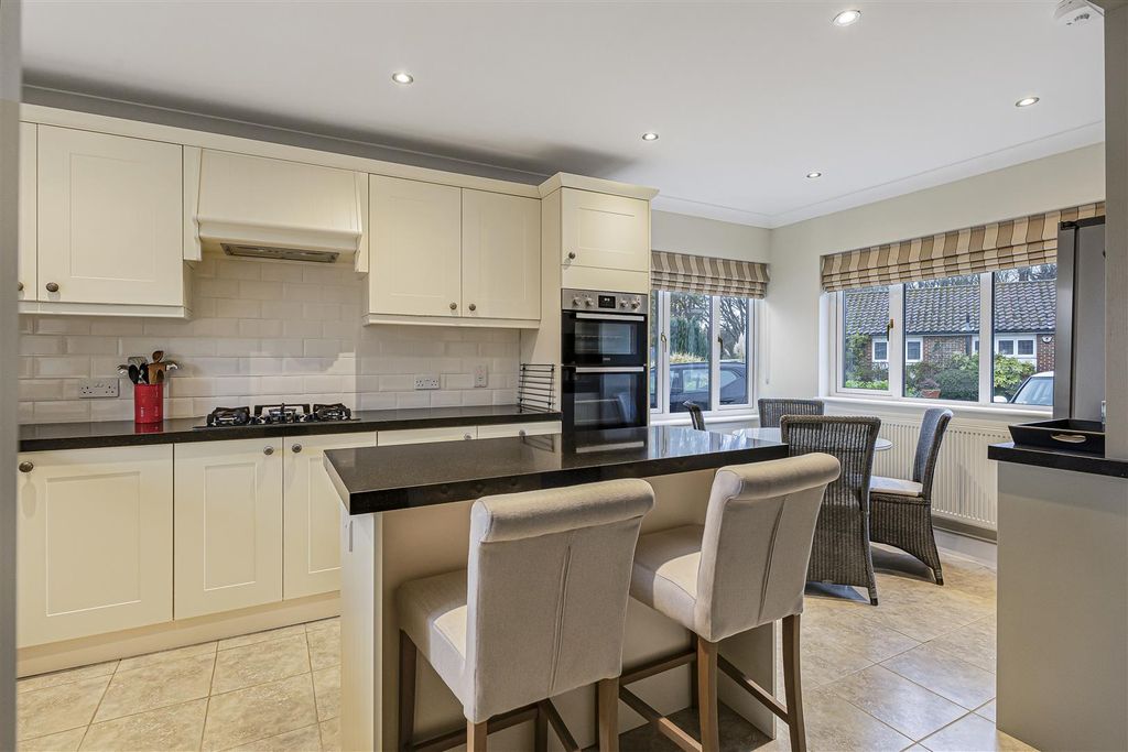 Property photo 3 of 35 B2G_5001.Jpg