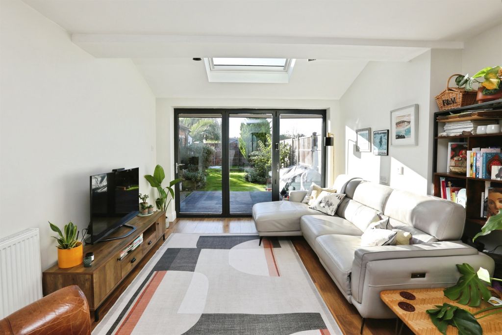 Property photo 2 of 22