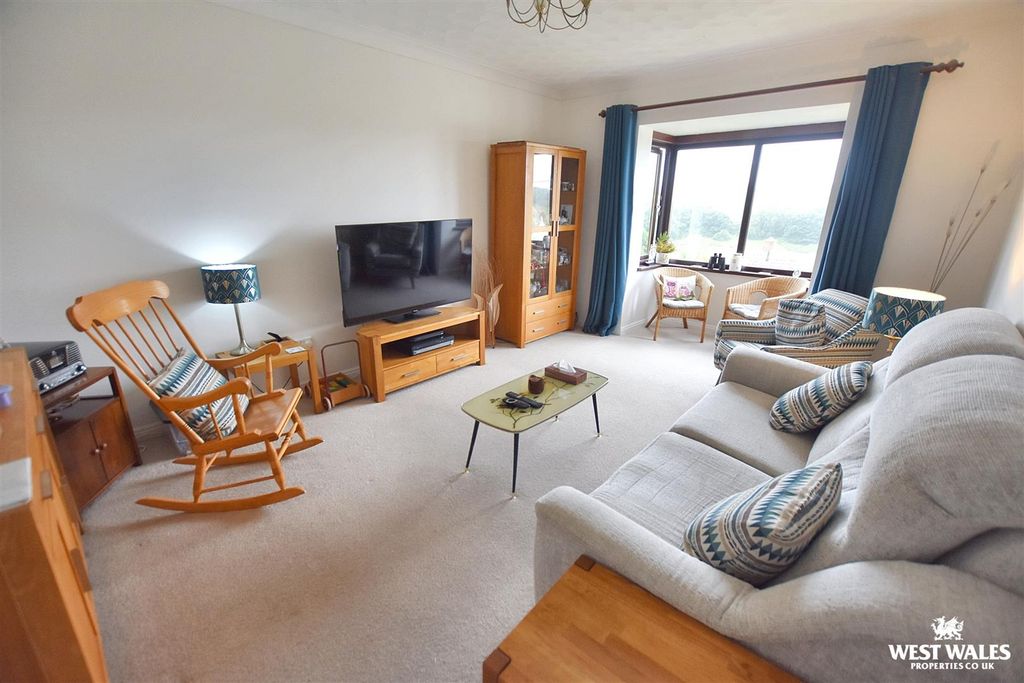 Property photo 2 of 23 13 (11).Jpg