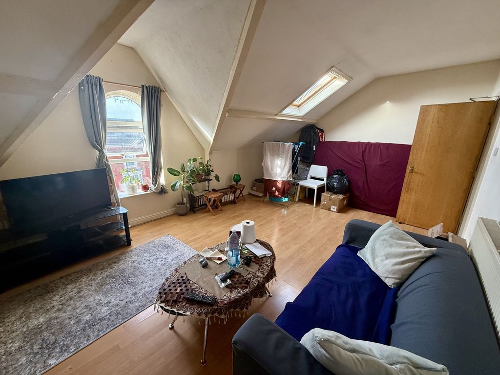 Property photo 3 of 7 Img_8963