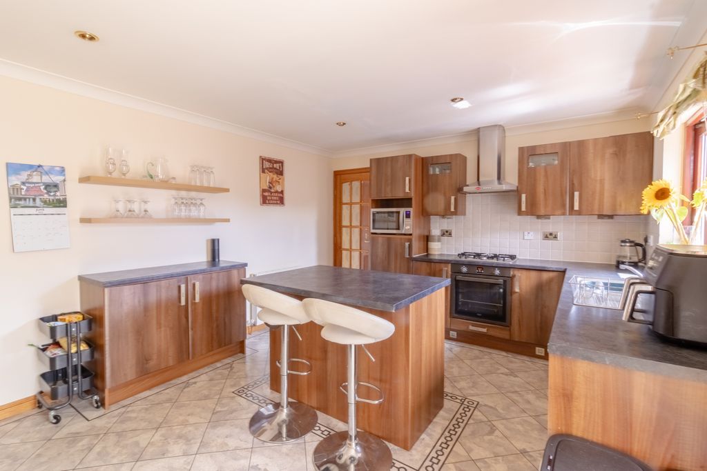 Property photo 2 of 34 Kitchen