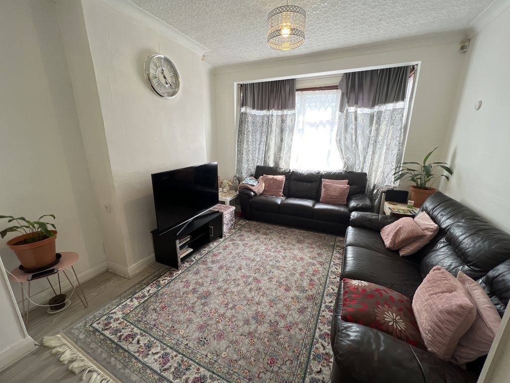 Property photo 2 of 14 Gallery