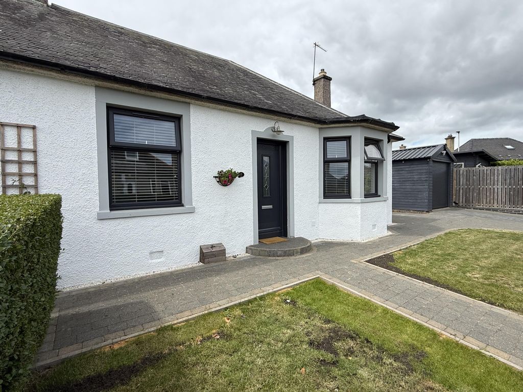 Property photo 2 of 24