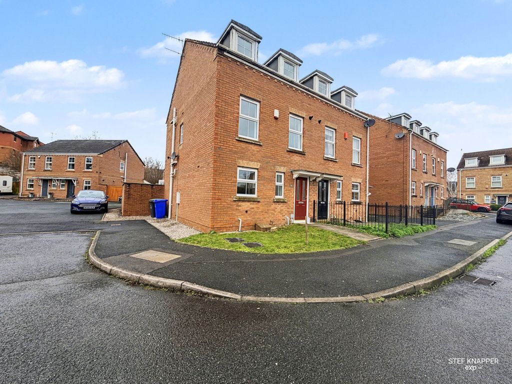 Property photo 1 of 22