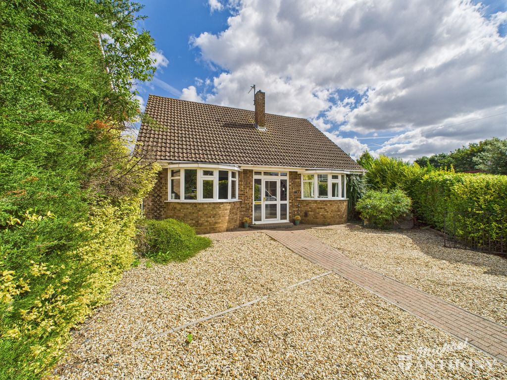 Property photo 1 of 23 Cam02773G0-Pr0344-Still049