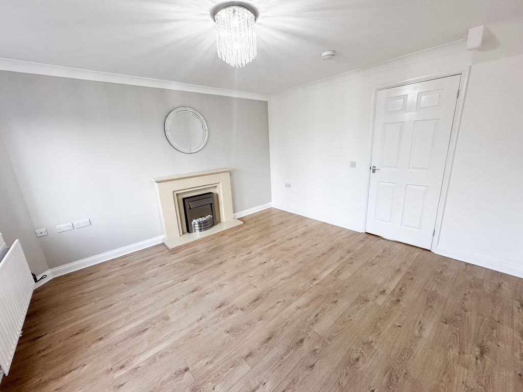 Property photo 3 of 13 Img_0711 2