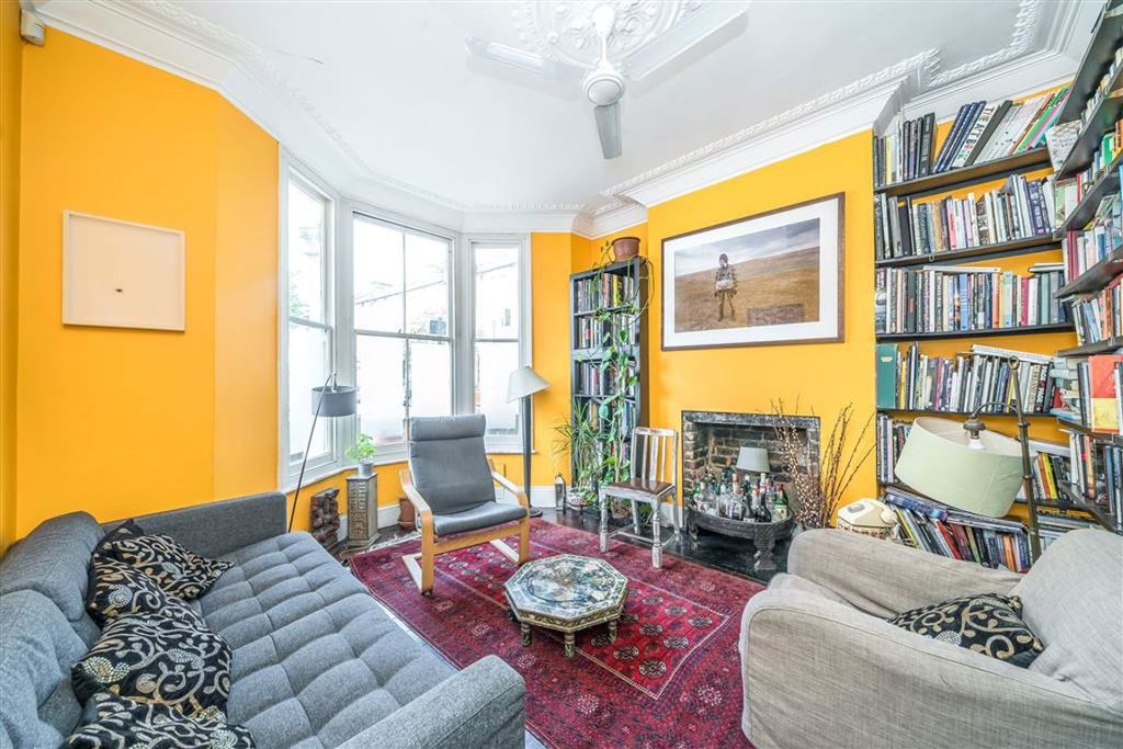 Property photo 2 of 9