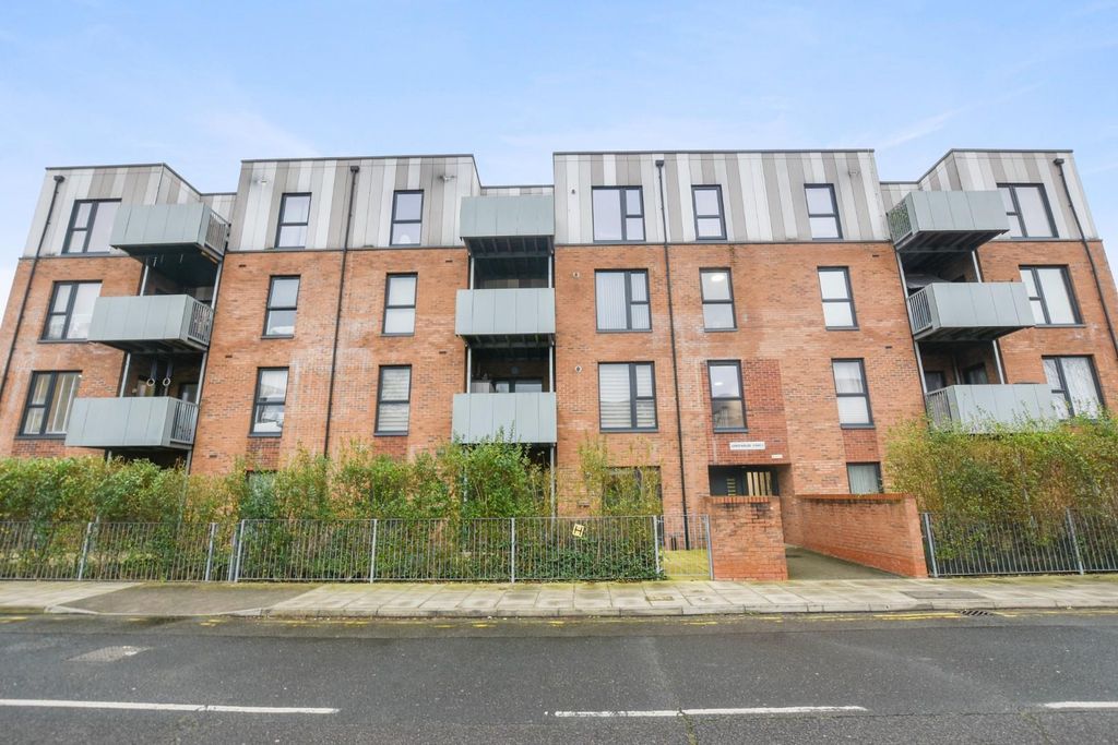 Property photo 1 of 15 External