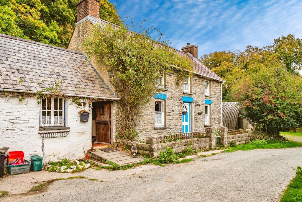 Property photo 1 of 17 Photo