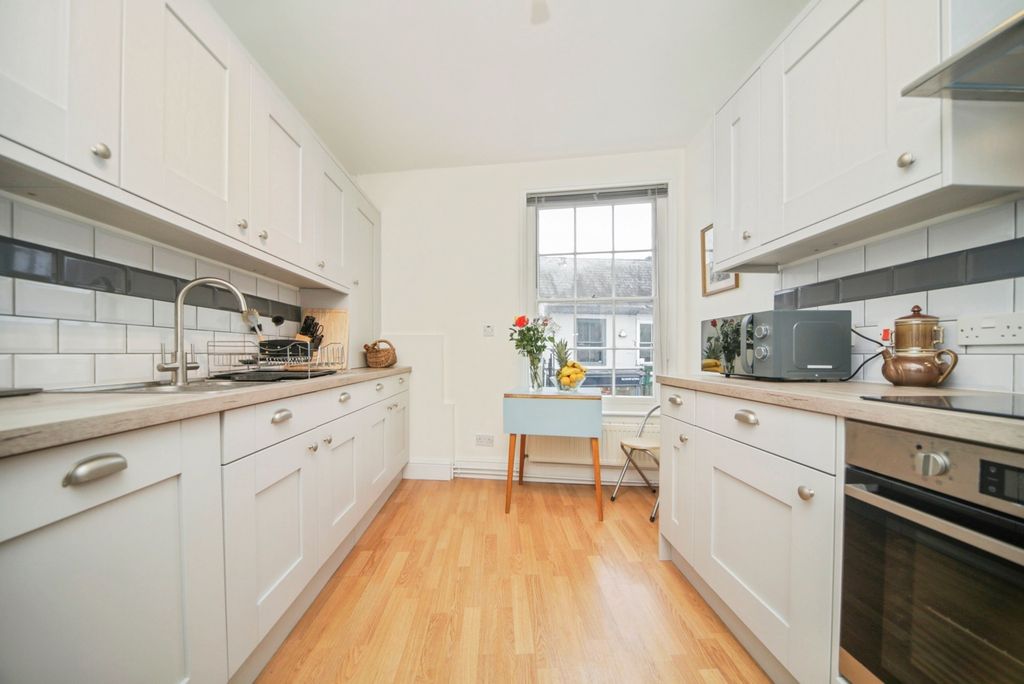 Property photo 2 of 23 Photo