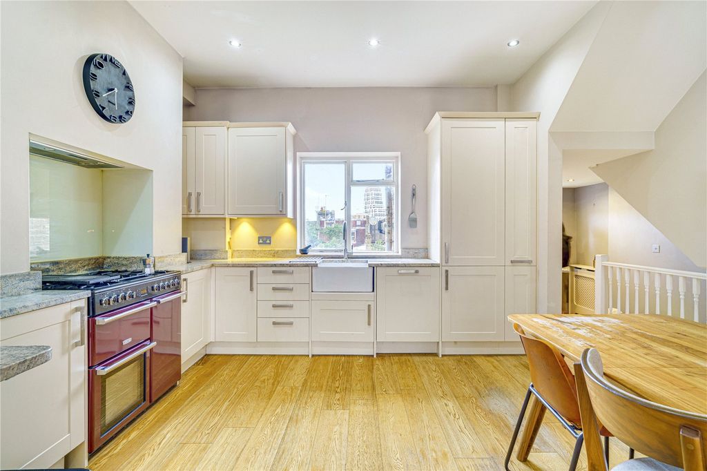 Property photo 3 of 10 Picture No. 46