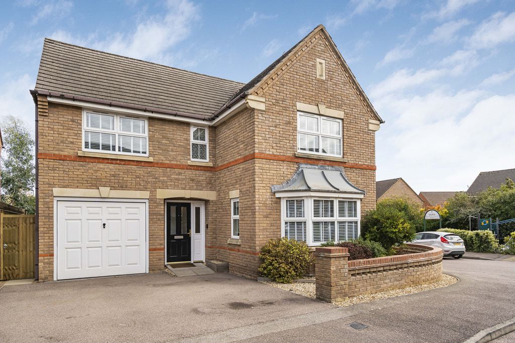 Property photo 1 of 44