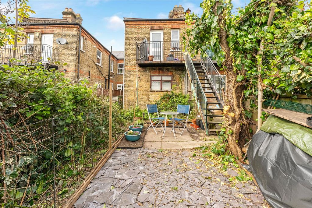 Property photo 3 of 17 Picture No. 13