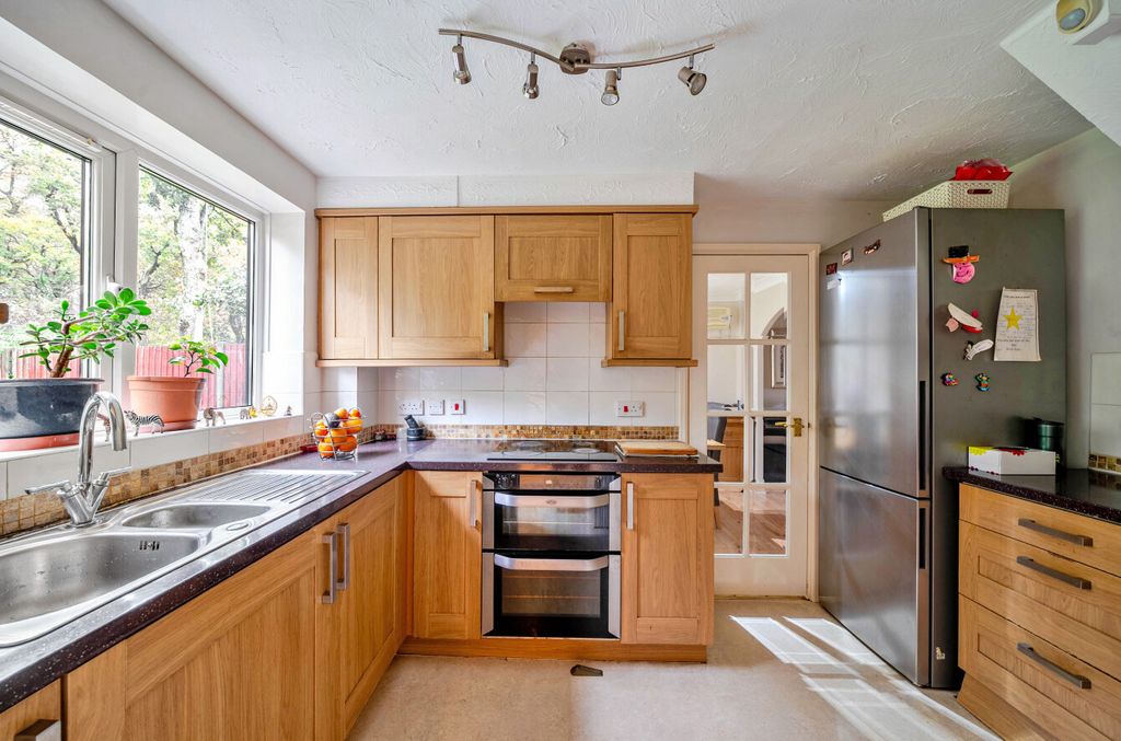 Property photo 3 of 12 1376435-21-6911F5...