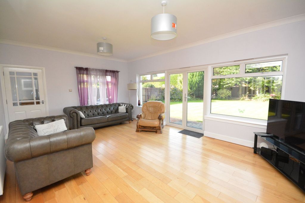 Property photo 2 of 24