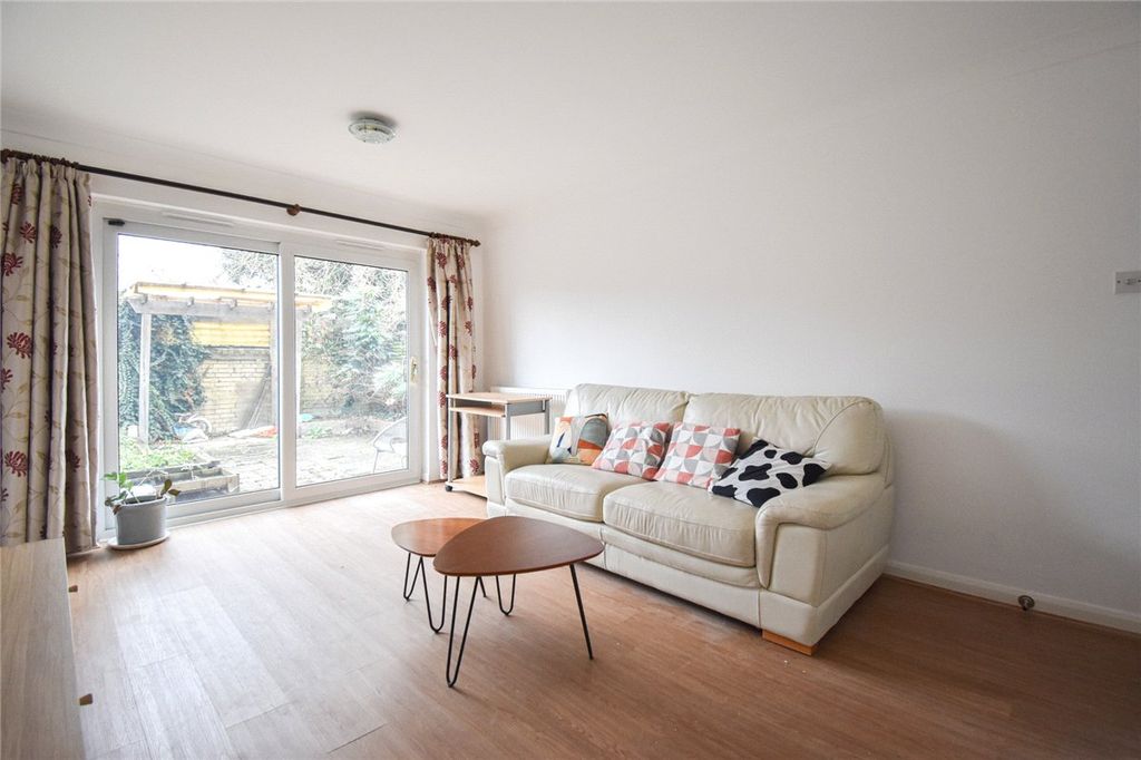 Property photo 2 of 14 Picture No. 05