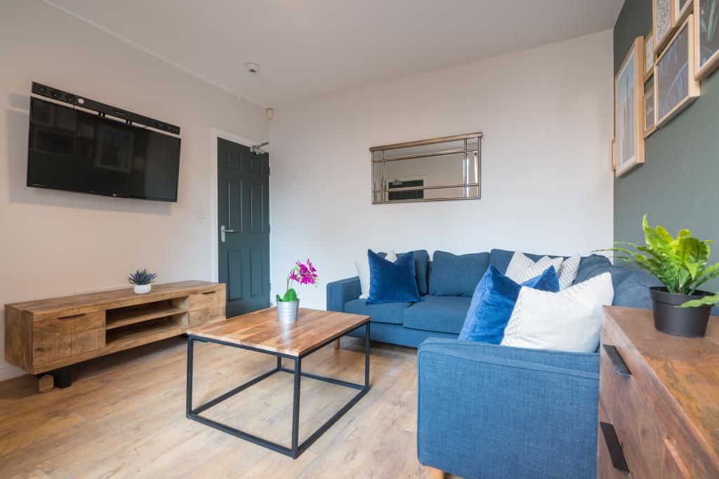 Property photo 1 of 19 Photo 0