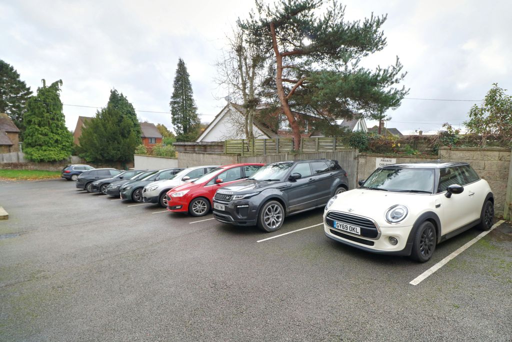 Property photo 2 of 8 Parking.Jpg