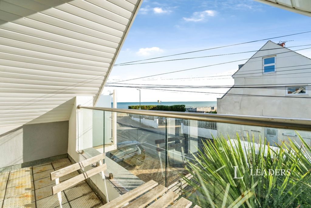 Property photo 1 of 19 Pbox-Img.Jpg