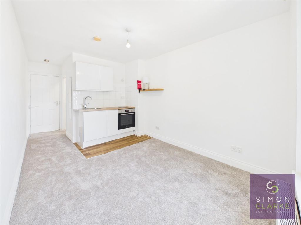 Property photo 2 of 4 Cam05425G0-Pr0140-Still003.Jpg