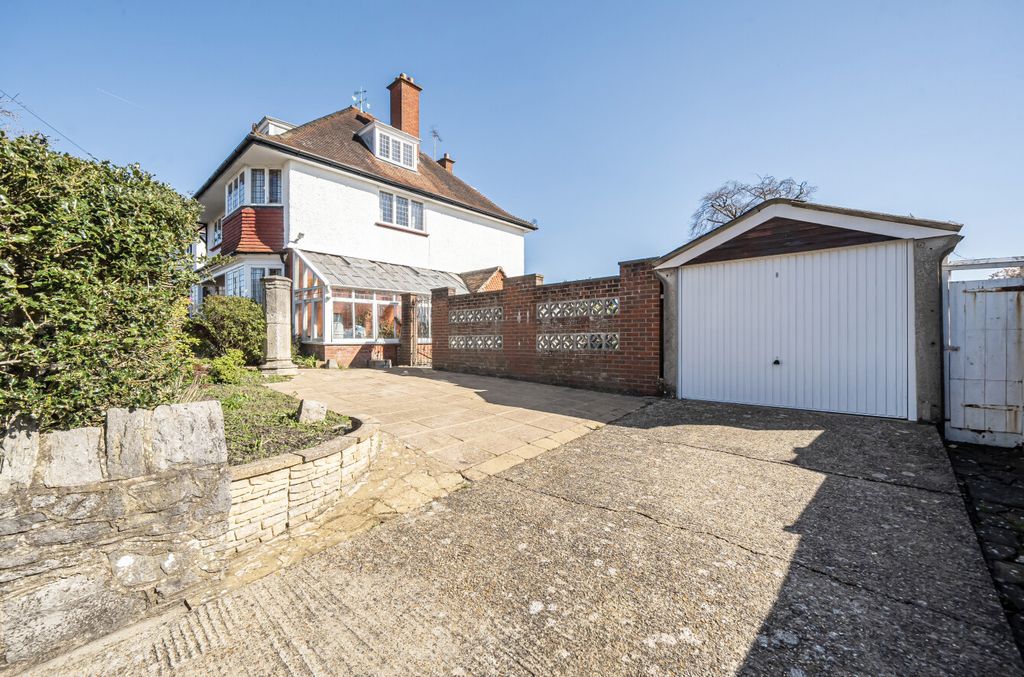 Additional image 20 of 5 bed detached house for saleHighfield Avenue, Aldershot, Hampshire GU11