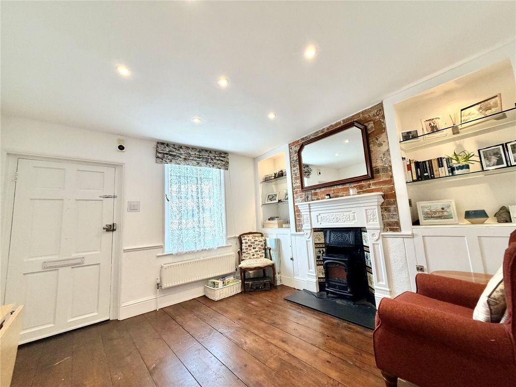 Property photo 2 of 11 Picture No. 02