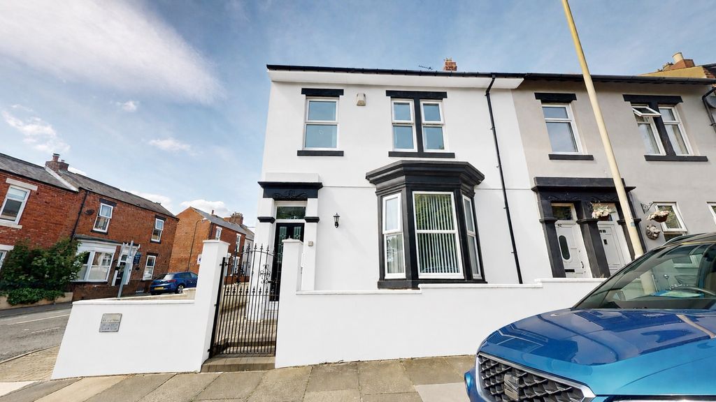 Property photo 1 of 29 5102593