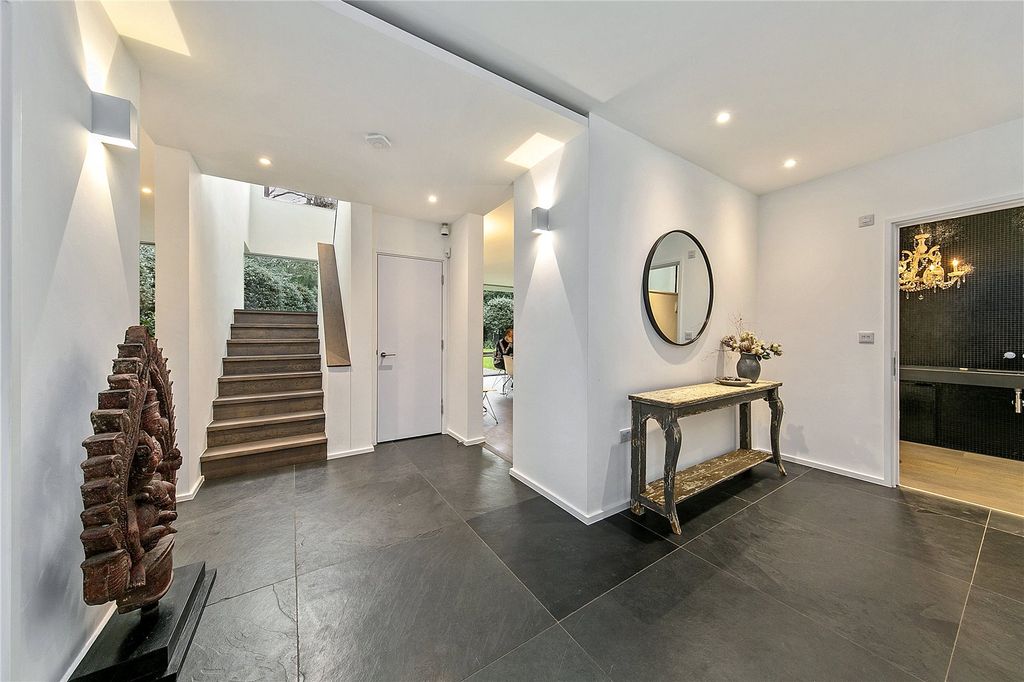 Property photo 2 of 16 Picture No. 05