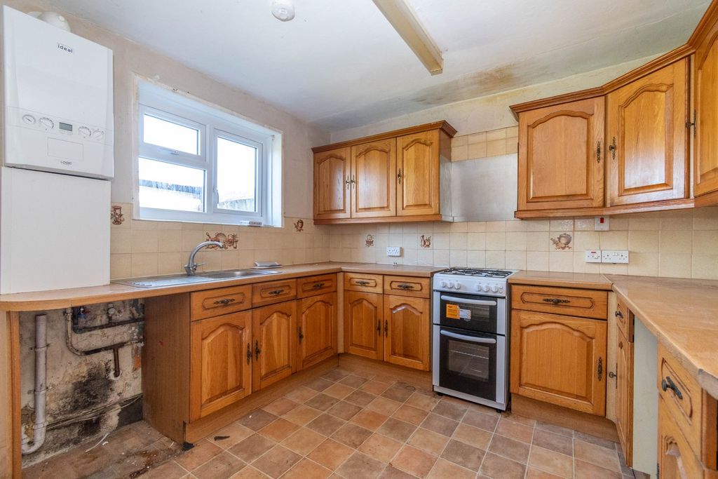 Property photo 3 of 15