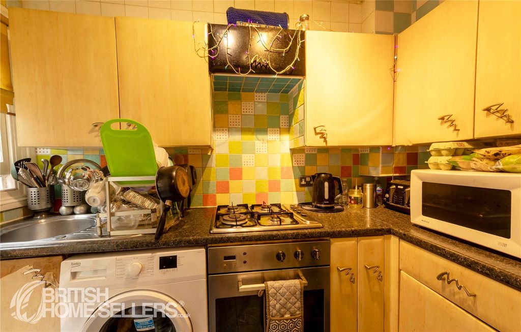 Property photo 3 of 17 3