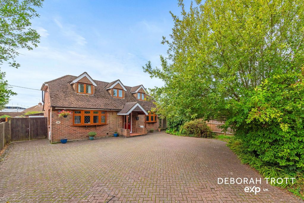 Property photo 1 of 26