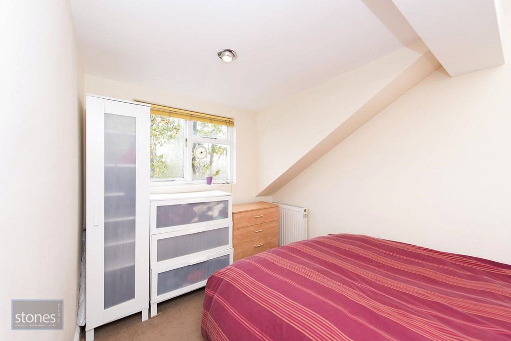 Property photo 3 of 6 Bedroom