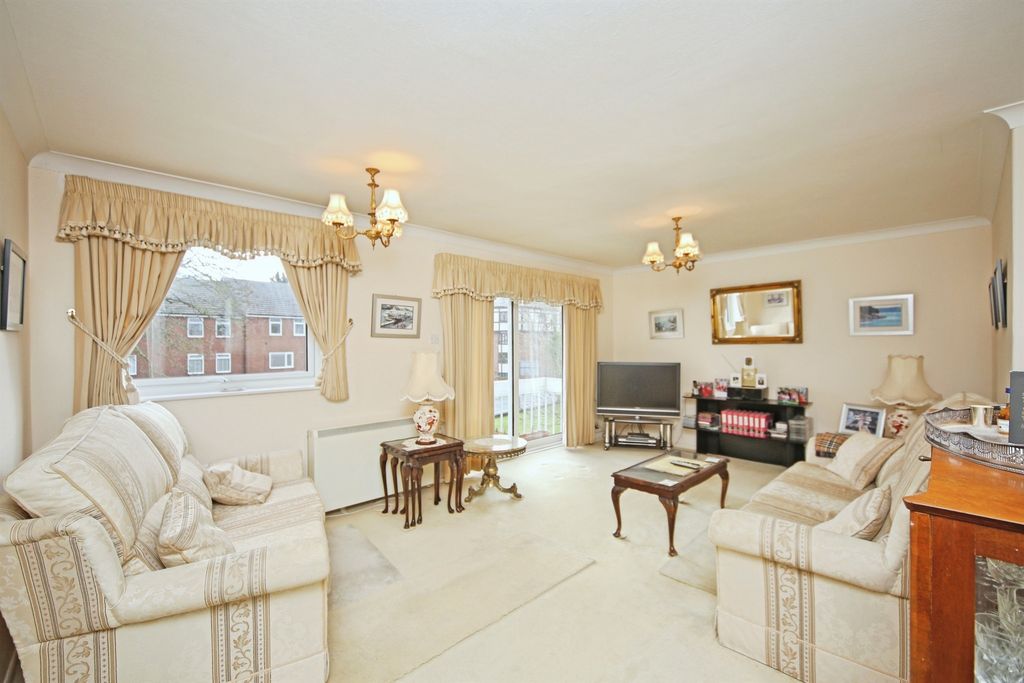 Property photo 3 of 18