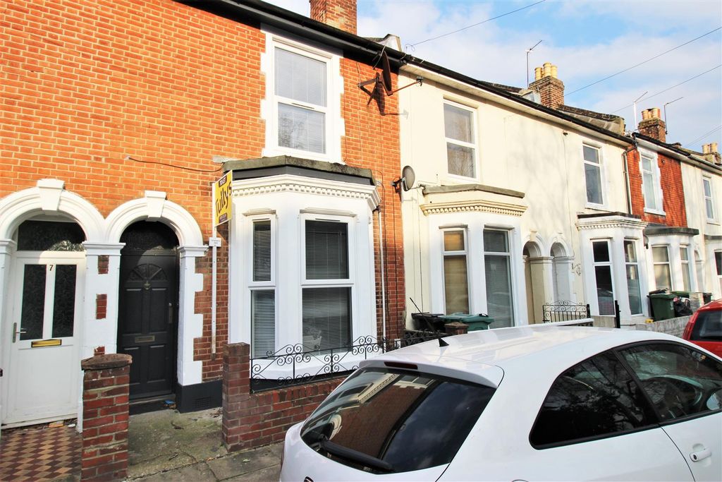 Property photo 1 of 11