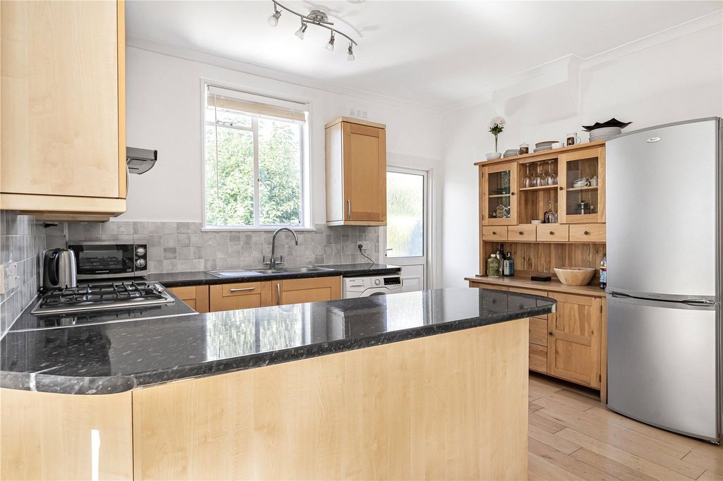 Property photo 3 of 14 Kitchen