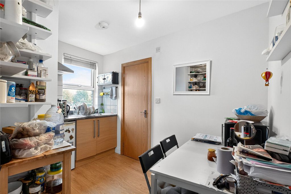 Property photo 3 of 16 Kitchen/Dining