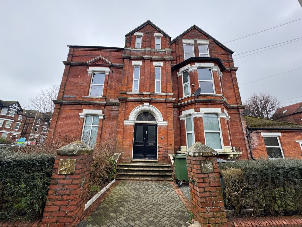 Property photo 1 of 8 Photo 1