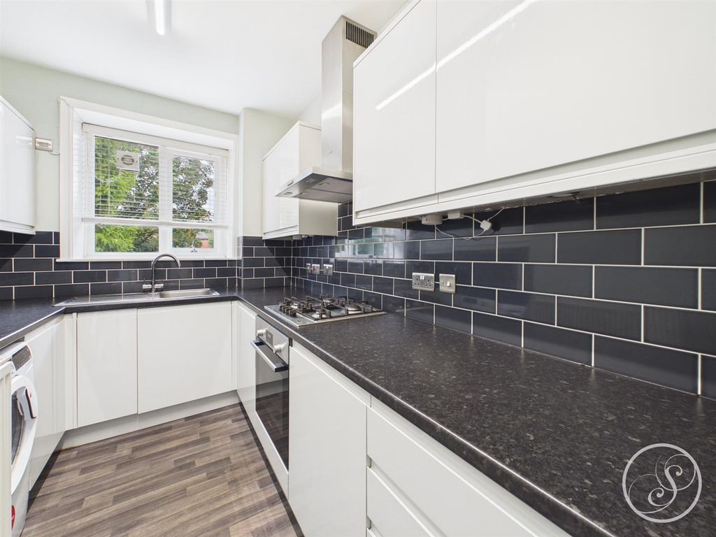 Property photo 3 of 20 Cam02071G0-Pr1007-Still022.Jpg