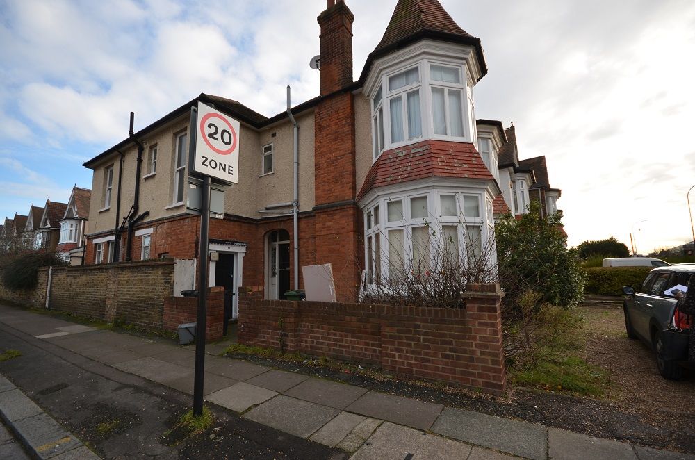 Property photo 1 of 6