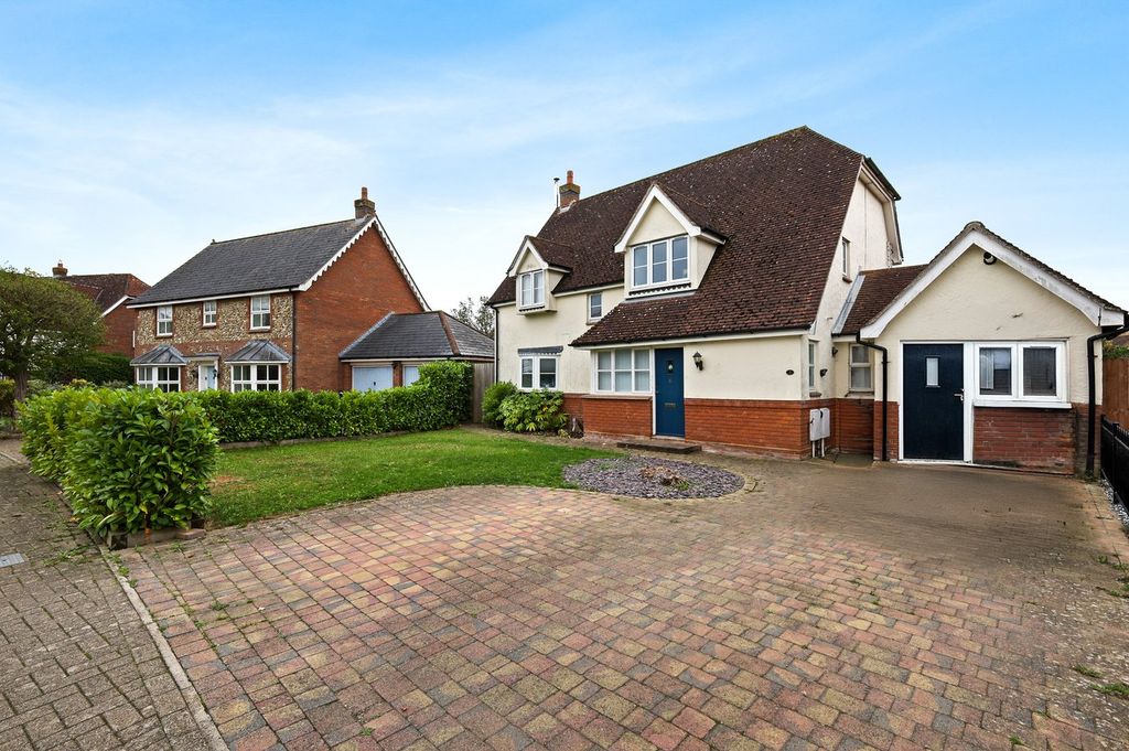 Property photo 1 of 24