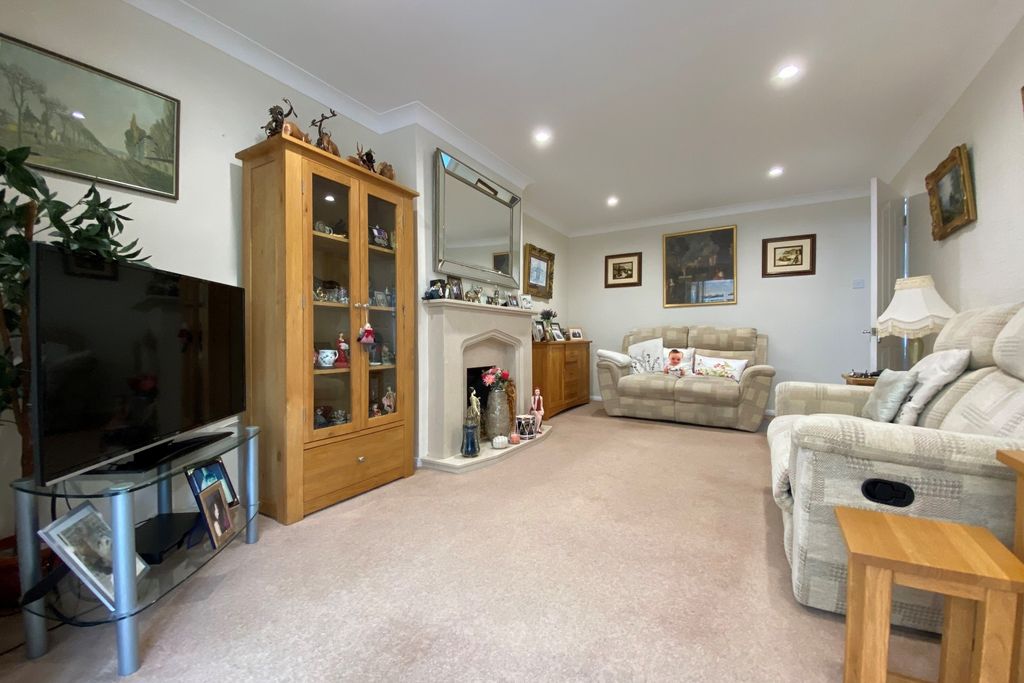 Property photo 3 of 14 Photo 3